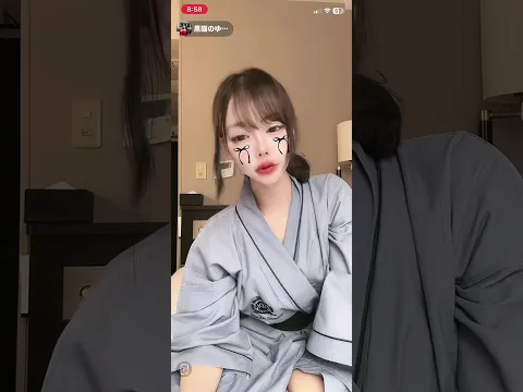 【中の毛まで見えてるやん】live ライブ配信 放送事故 パンチラTikTok