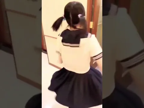 ホテルでセーラー服着てはしゃいでみた。