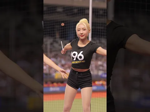 卉妮 -196 大巨蛋 Rakutengirls 樂天女孩 開場曲 為你瘋狂 250914