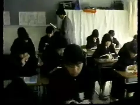 今井里恵の生パンツ丸見え