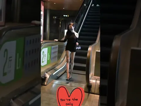 ハイヒール 黒パンスの美人モデル