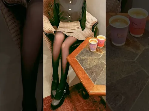 おはよう♡#つま先 #ニーハイ #コスプレ #タイツ #パーツモデル #ハイソックス #ヒール #ブーツ #太もも #絶対領域