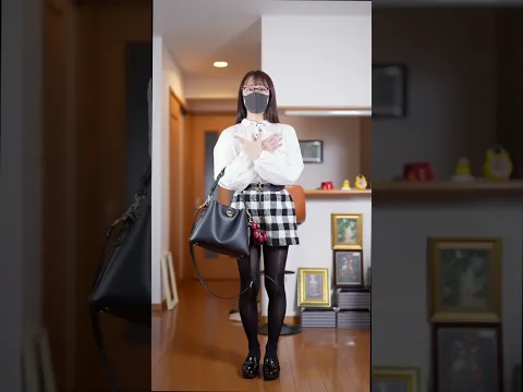チェックミニスカートにタイツの組み合わせコーデ