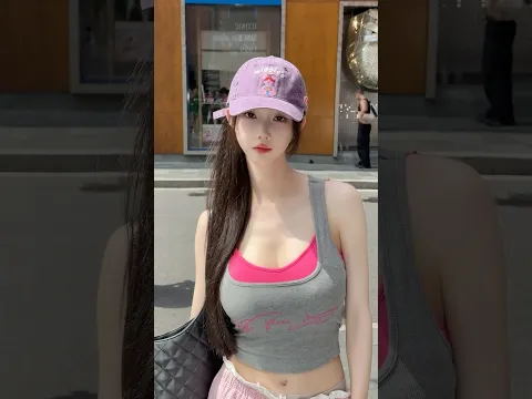 #beautifulgirl #可愛い女の子 #美女 #美腿 #cute #beautiful #beauty #pretty #prettygirl #miniskirts