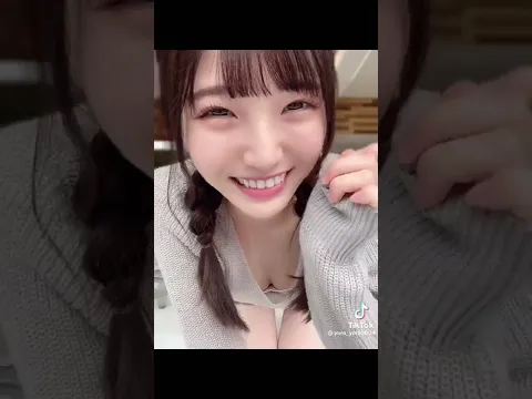 美少女の谷間にキュン!【TikTok】 #Shorts