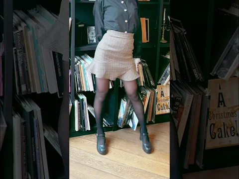 おはよう♡ #つま先 #ニーハイ #コスプレ #タイツ #パーツモデル #ハイソックス #ヒール #ブーツ #太もも #絶対領域