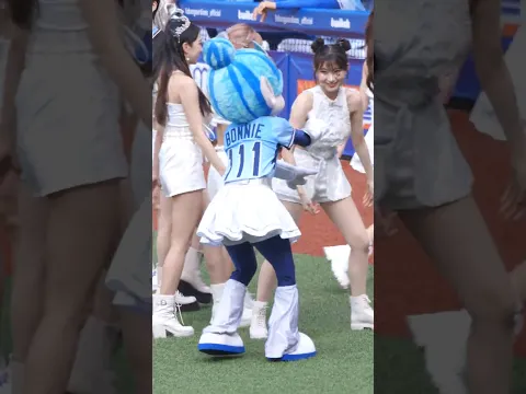 珠珠壞掉觀察日記: 掀裙狂人李珠珢! 連吉祥物都不放過! #李珠珢 #이주은 #珠珠寶貝