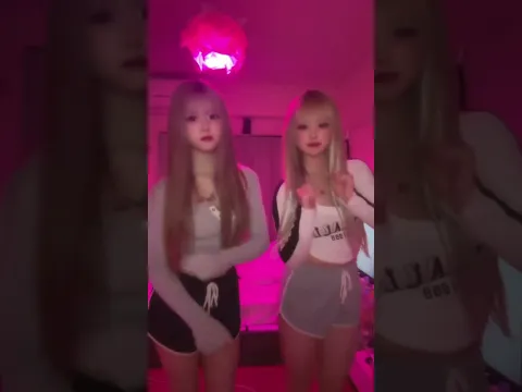 みんなは、どっちを味見したい!✨️#ティックトック #jk #女子高校生 #チャンネル登録お願いします