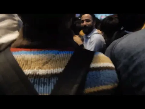 渋谷ハロウィン2024、Ozworldの登場で大混乱、将棋倒し寸前の現場状況、バニーガールも巻き込まれた