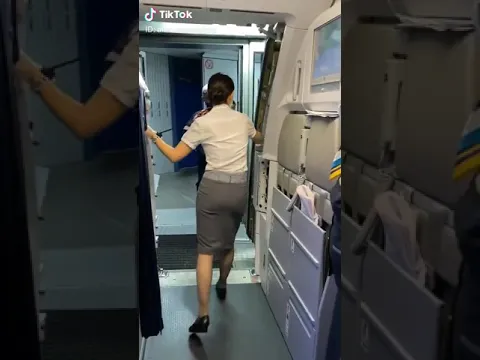 CAさん…ふぅ。いい仕事してますね|TikTok