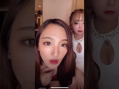 TikTokライブ可愛いキャバ嬢がパンツをずっと見せてくれる