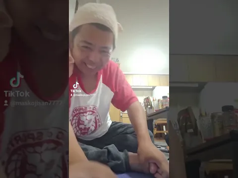 【足がツルツル爆笑配信】 #謎のマスクおじさん #TikTok #足#つる