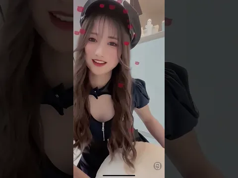 コスプレ美女のパンチラ