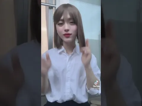 【TikTok】エロJK発見!!