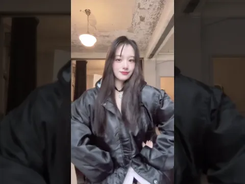【葉月くれあ】[TikTok] ミスマガのアソビバ!マチルダ❤️みてね〜
