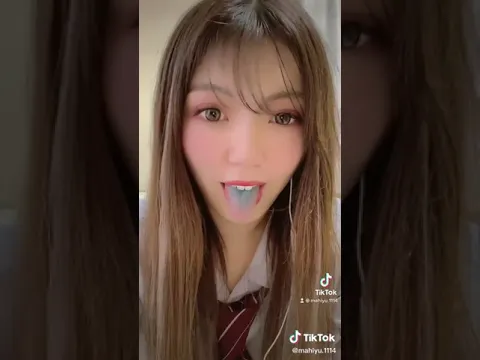 nuts専属モデルAD参加してます!プロフィールからLINELIVE見てくれると嬉しいです!