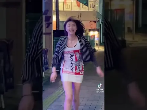 マンホールの上はダンスホール