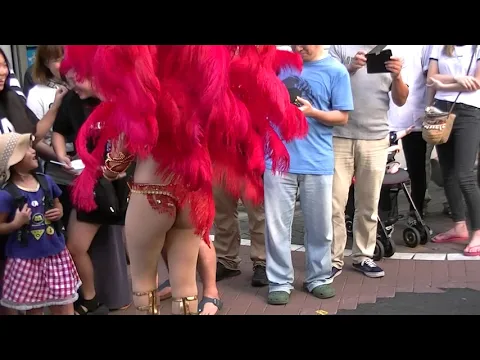 子供のたわむれるサンバ美女だぞ、、、熊野前2019