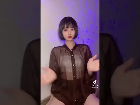 【TikTok】この服って着てる意味あるの?