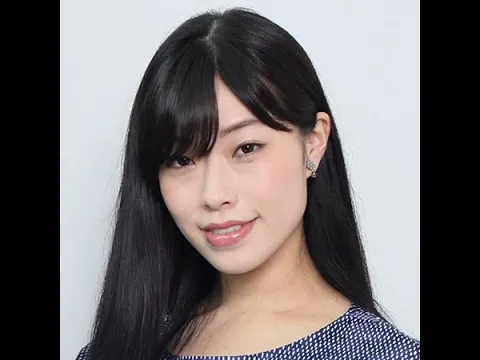 「Iバスト」小田飛鳥、過激衣装でブリッジに“ポロッと見えのためでしょ”の声