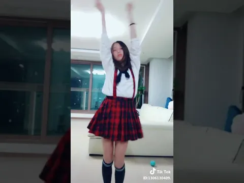 JS神動画  妄想をかきたてる踊り