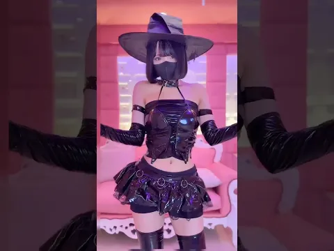 今年のハロウィンはハズビンホテルが楽しみすぎる。最推しはアラスターだけど好きすぎてコスプレ出来ないな…。皆んなは楽しみにしてるアニメある #ハロウィン仮装 #ハロウィン 仮装