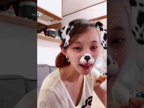 TikTok ゆるゆる胸元