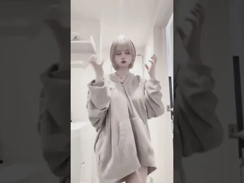 これってノーブラ…