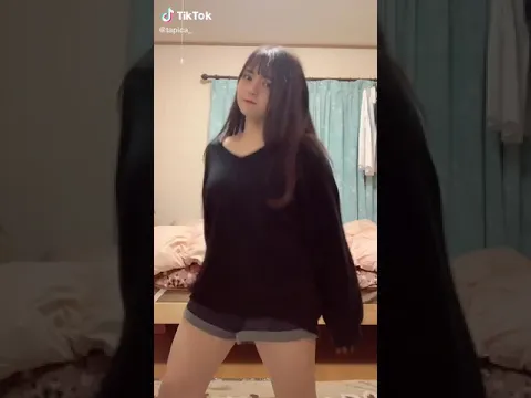 TikTok JK ダンス 巨乳