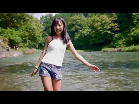 東京から2時間弱、青梅・御嶽渓谷の清流、ポートレートモデル撮影の様子です。モデルは唯花