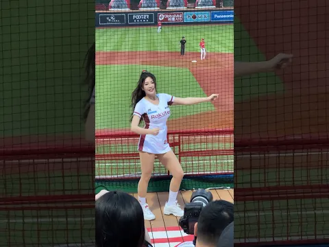 『4K』熊霓#樂天桃猿 #樂天女孩 #rakutengirls #熊霓#4k#台湾チア #楽天ガールズ