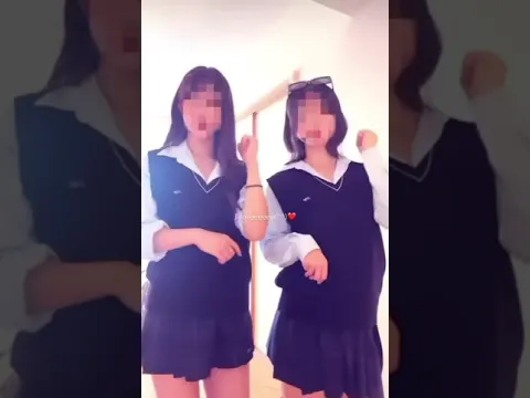 ラテン系の音楽に合わせてフリフリ #jc #jk #いいね #可愛い #かわいい #ダンス #dance #スカート #制服女子 #shorts