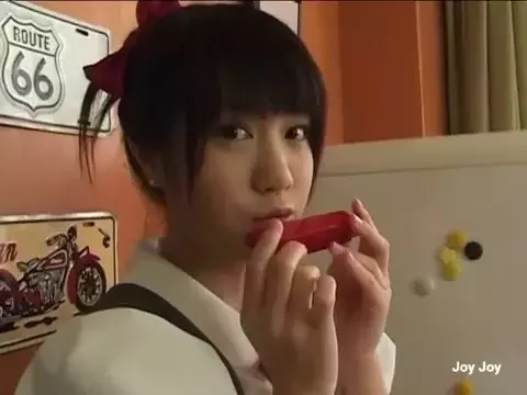 田中麗香 - 第2弾:ハーモニカ練習中