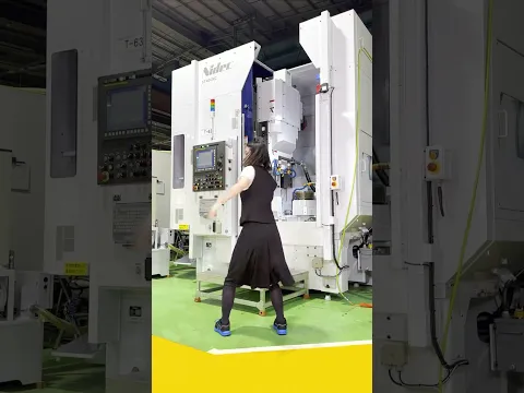 #machida_gear #㍿町田ギヤー製作所 #高崎市 ハスバ内歯車を加工できる機械の前で踊ってみたよ #うい麦畑で捕まえて#群馬県 #工場 #ギヤシェーパー #ヘリカルインターナルギヤ