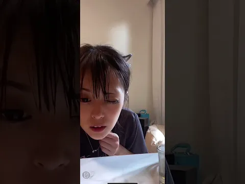 【TikTok】 酔っ払いのお姉さんチラリ