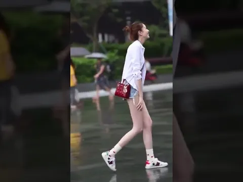 街中で遭遇した美脚女子1