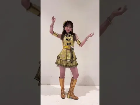 AKB48 村山彩希 フラゲのギラギラ感がさいっこうな衣装 この髪飾り実はとっても重たいんだよ #フライングゲット