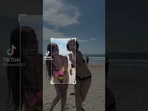 【TikTok】ビキニ美女がはしゃいで揺れてる