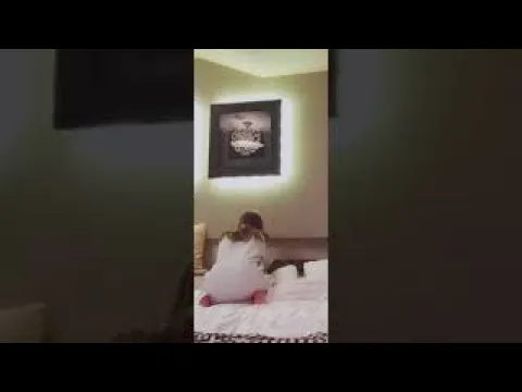 【生配信】ガウン姿で突き出し