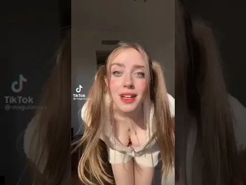 外人美女の美乳