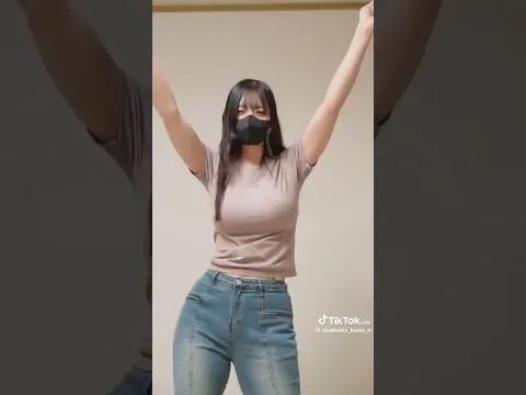 巨乳お誘いダンス