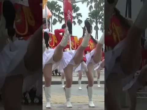 カラーガード ド派手なパフォーマンス